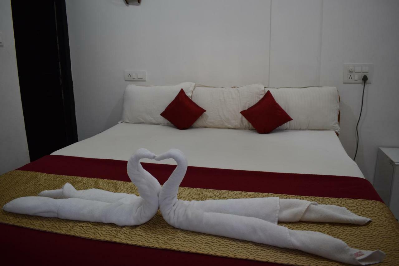 Hotel Mj Beach Resort Baga Exterior photo